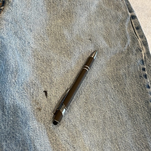 Men’s vintage 90s Levi’s 560 loose fit 36 x 31 - Picture 12 of 16